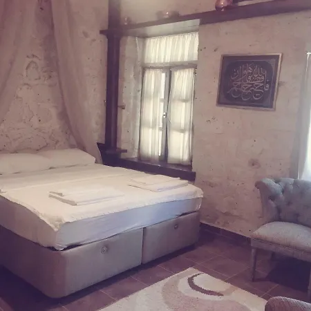Harmoni Bed and Breakfast *
